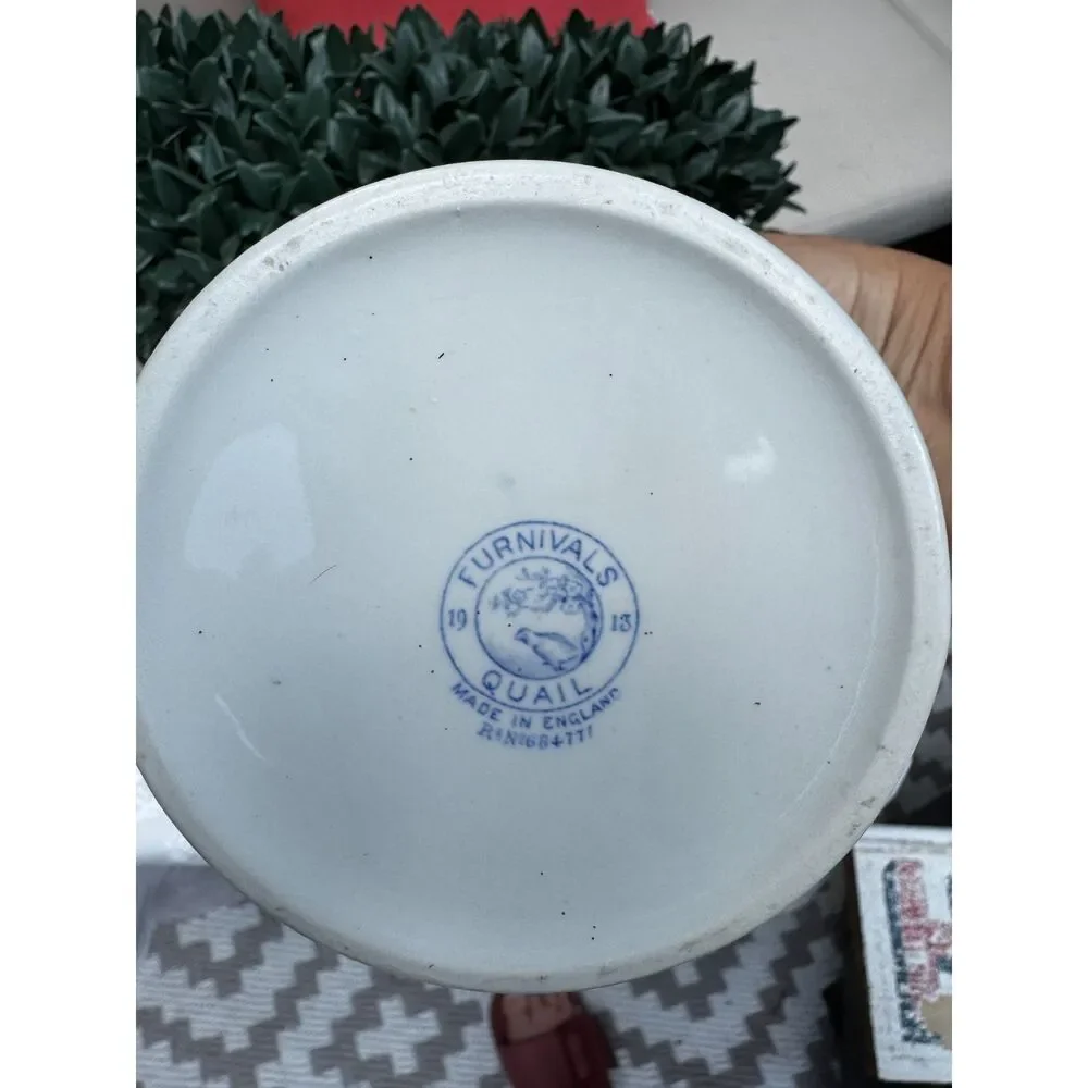 Gorgeous blue and white pitcher; Furnivals Quail 1913 England must see